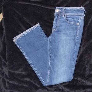Women's American Eagle Outfitters Blue Kick Boot Jeans Size 6.